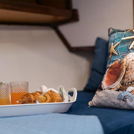 Marta Boat B&B Castelsardo Eksteriør bilde