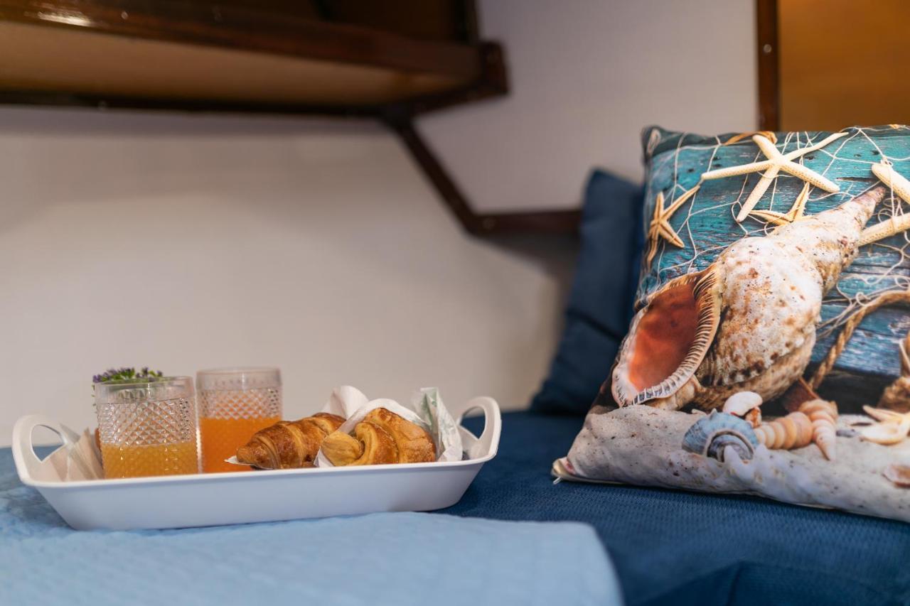 Marta Boat B&B Castelsardo Eksteriør bilde